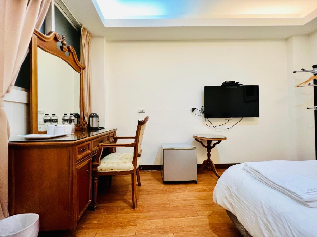 Mucha Boutique Hotel Yilan Bagian luar foto
