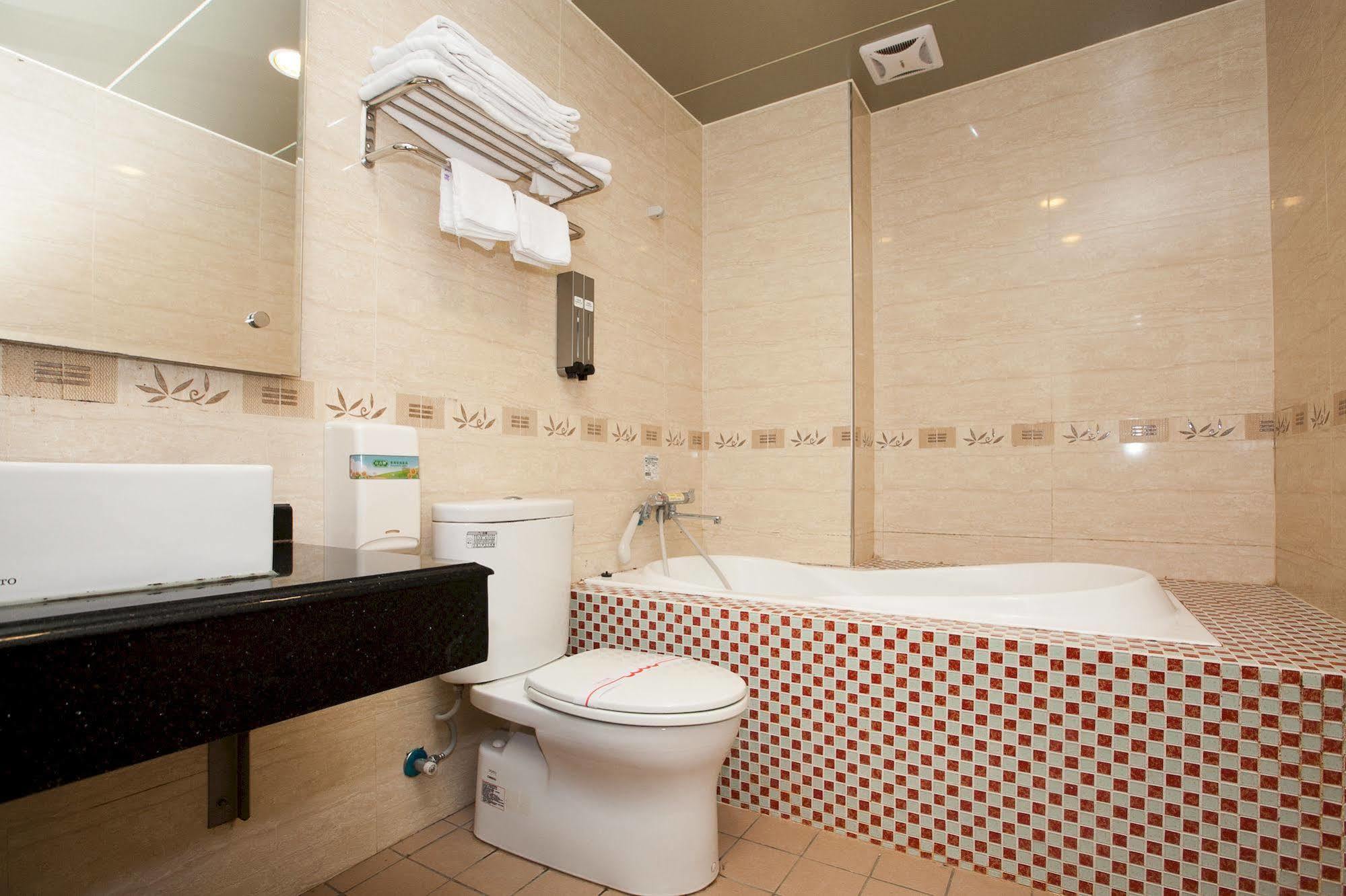 Mucha Boutique Hotel Yilan Bagian luar foto